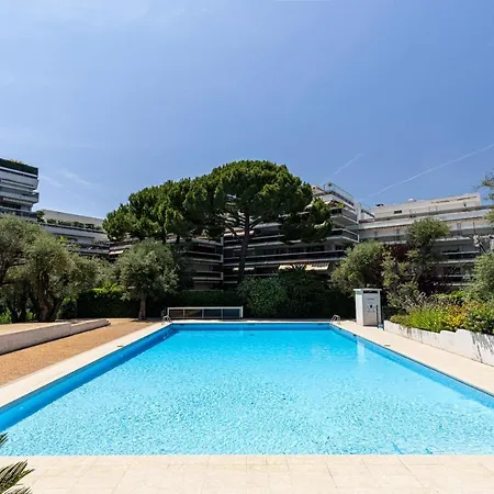 Appartement 6 Couchages Dans Avec Piscine
